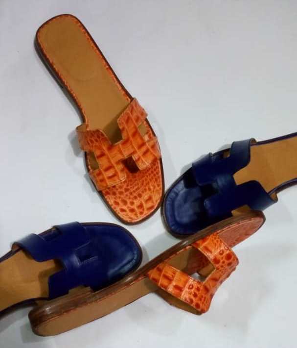 Tapette en cuir pour femme