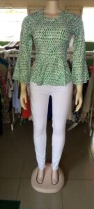 Complet pantalon blanc et corsage