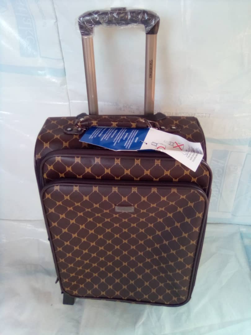 VALISE DE VOYAGE