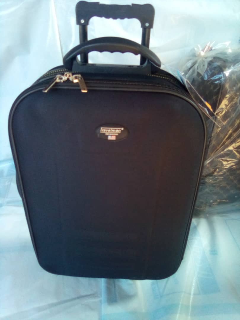 VALISE DE VOYAGE