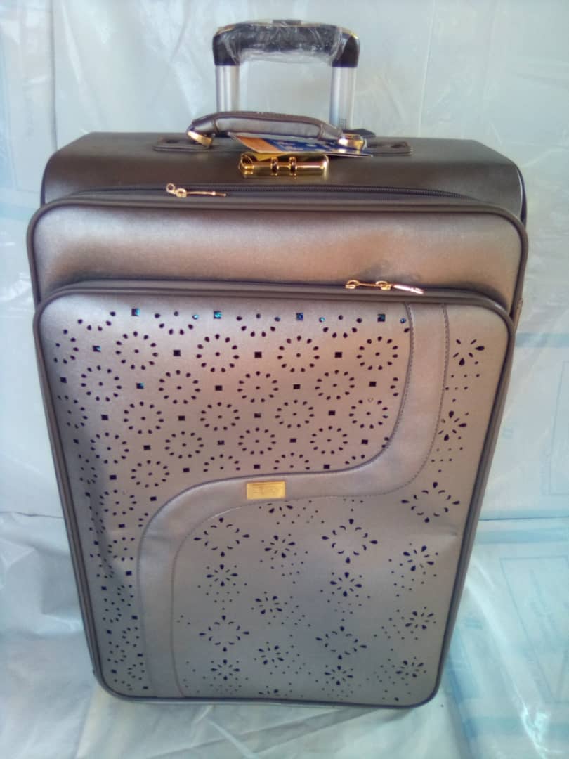 VALISE DE VOYAGE
