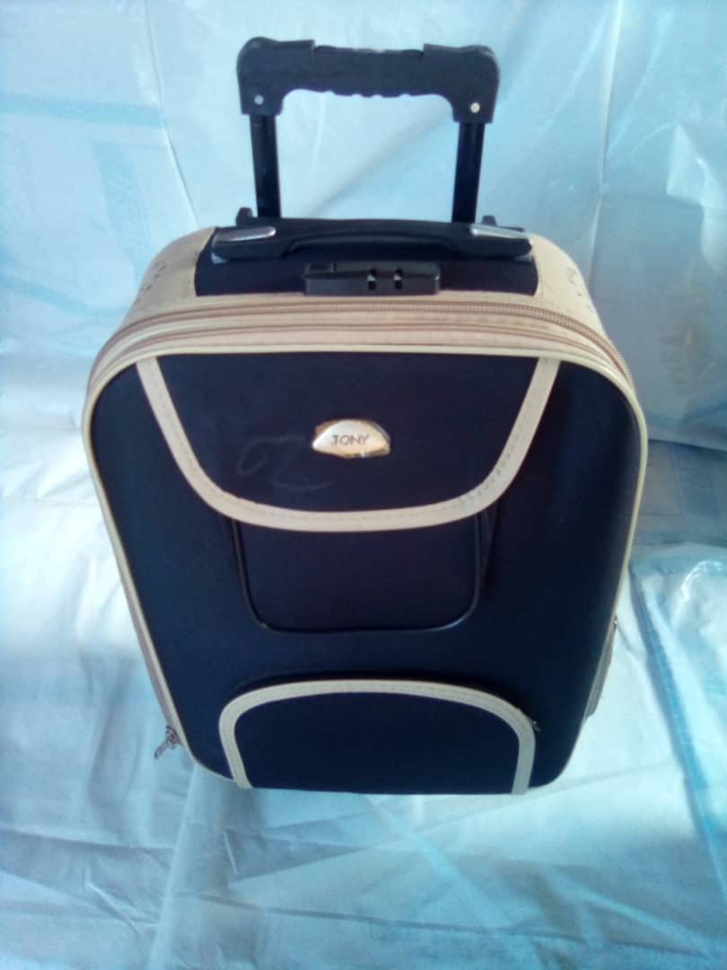 VALISE DE VOYAGE