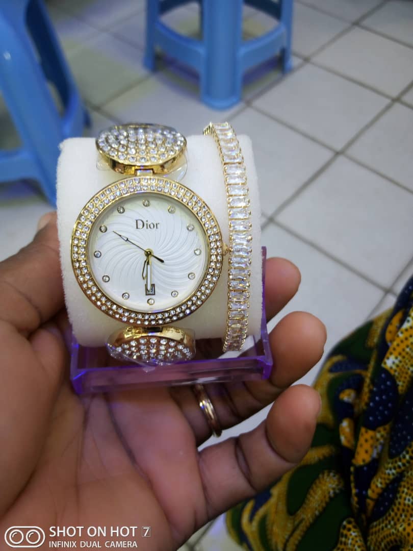 Montre et bracelet Dior