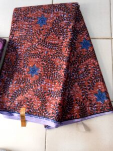 Pagne Hitarget couleur bleu et rouge pale