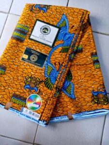 Pagne hitaget motif papillon orange et bleu