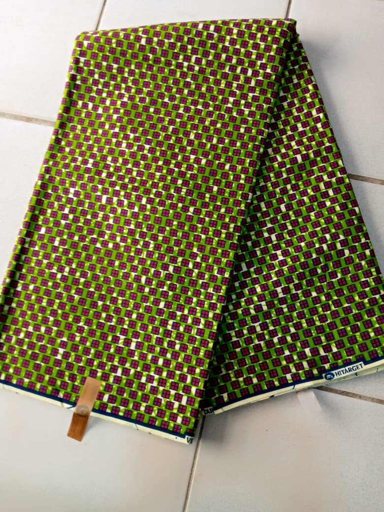 Pagne hitarget carellé vert rosé