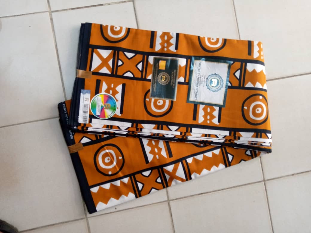 Pagne Hitarget woodin café