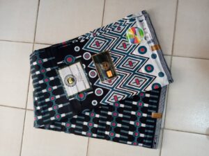 Pagne Hitarget woodin motif bleu blanc plus