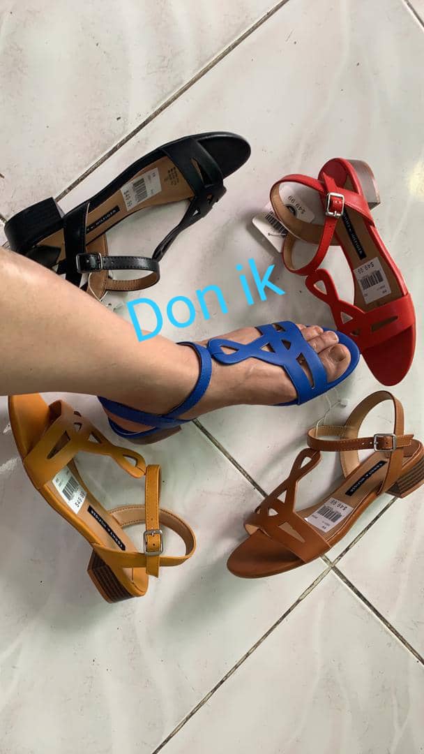 Sandale à talon croisé