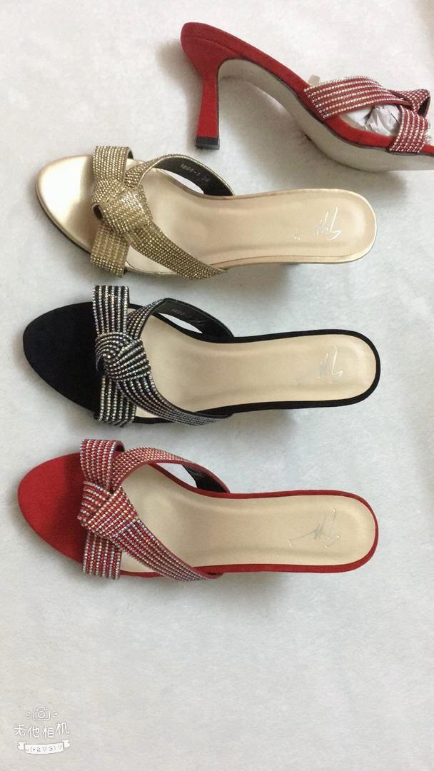 Sandale à talon croisé dame