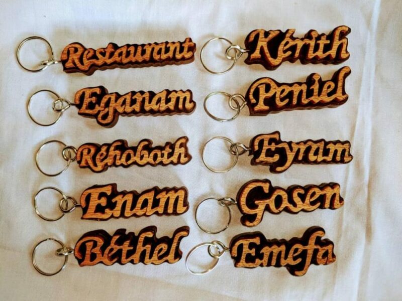 Porte clé de nom personnalisée en bois