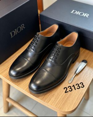 CHIC CHAUSSURE DIOR EN CUIR EN CARTON
