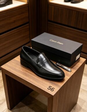 CHAUSSURE CALVIN KLEIN EN CUIR EN CARTON