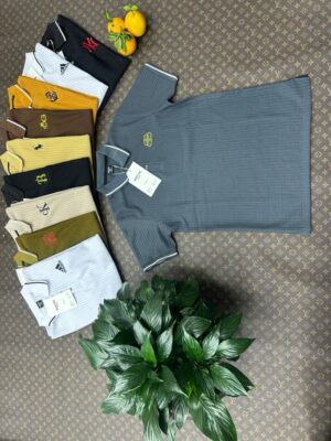 POLO MAILLE AEREE COL LISERE BRODE