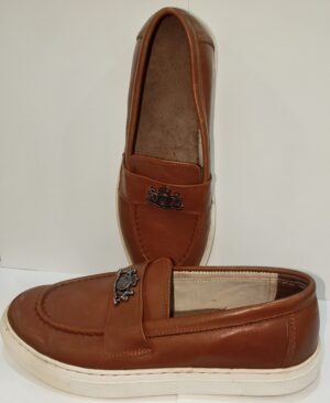 CHAUSSURE MOCCASIN MARRON  AVEC ORNEMENT ARGENTÉ