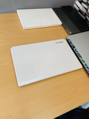 PC TOSHIBA CORE I5 (4ème génération) 2.50GHZ