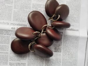 PORTE CLE EN BOIS POLI