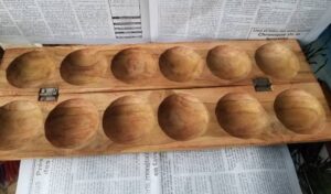 JEU D'AWALE EN BOIS
