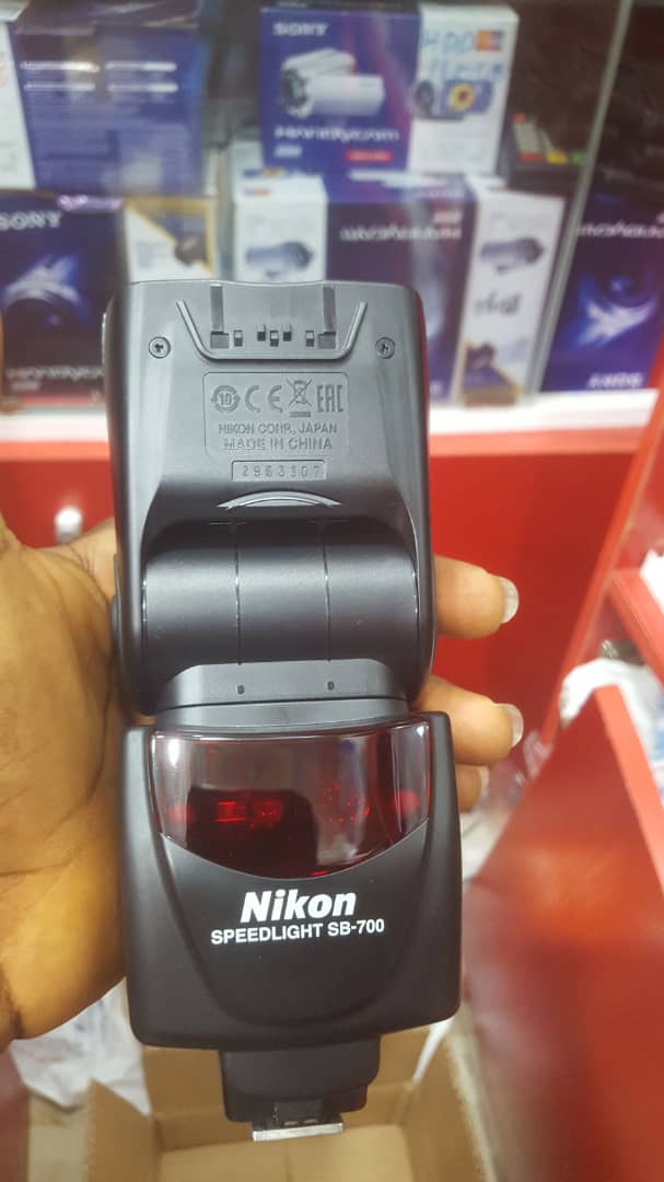 Nikon Speedlight SB-700 – Image 2