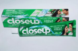 DENTIFRICE CLOSEUP 3*PLUS DE FRAICHEUR