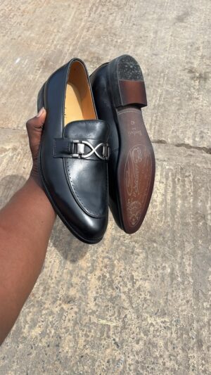 MOCASSIN EN CUIRE AVEC BOUCLE METALIQUE